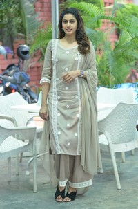Tanya Ravichandran Pictures